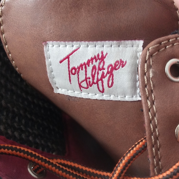 Tommy Hilfiger boots - Picture 4 of 11